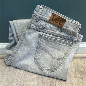 Vintage Lee Gray Straight Leg Jeans with Classic Style